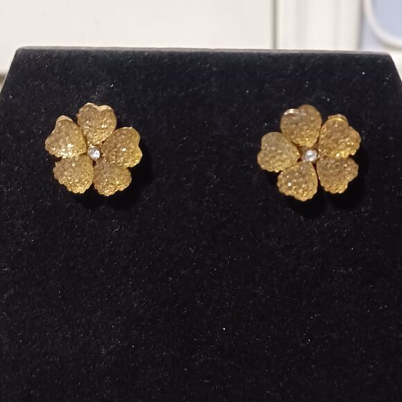 Source Unknown Jewelry - Vintage Gold-Toned Flower Stud Earrings